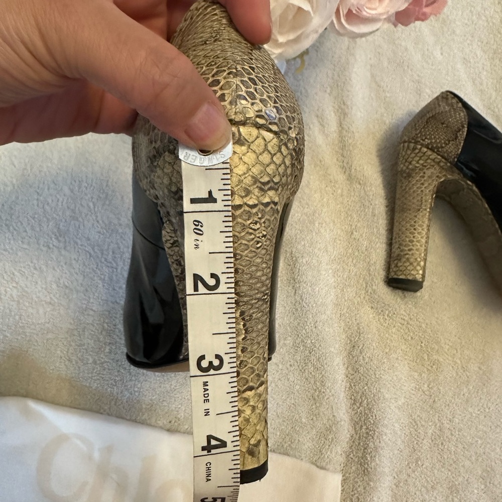 Chlo Black Parent Leather Pumps With Python Heels… - image 6